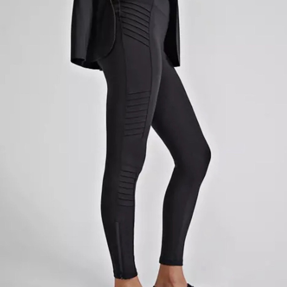 Athleta Delancey Moto Tight Legging woman’s plus size 1x black euc